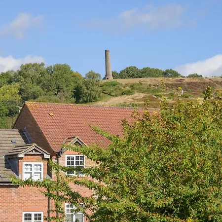 Townhouse On The River Decking & Private Parking Hébergement de vacances Bristol